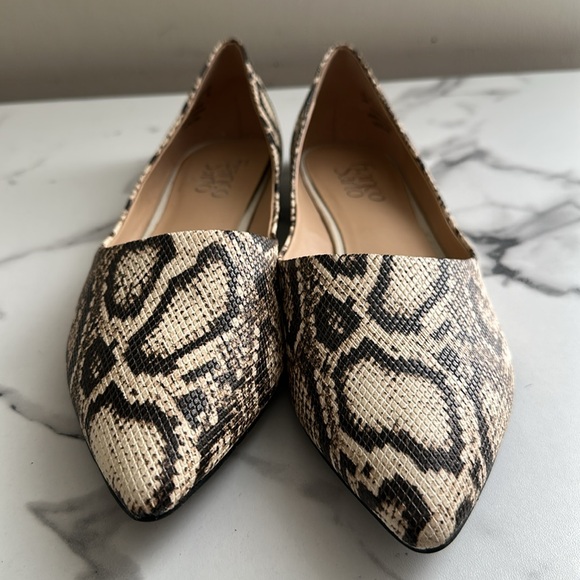 Pre owned/ Franco Sarto Snakeskin Patterned Women's Flats - Picture 2 of 15
